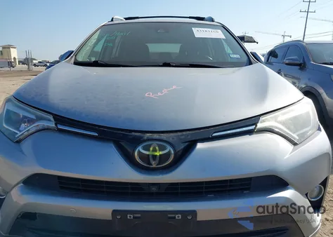 2017 Toyota Rav4 Platinum z USA, uszkodzony, nr VIN 2T3YFREV9HW360451